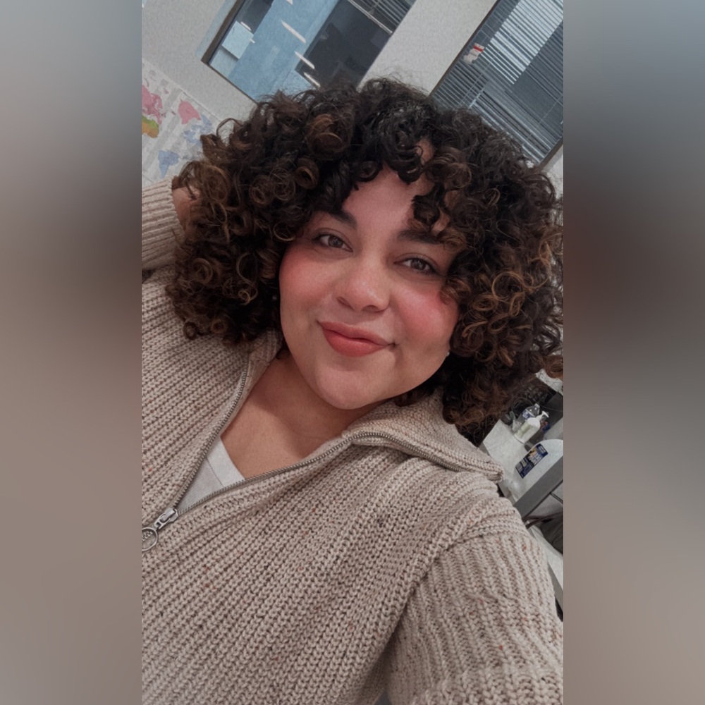 Meet your Posher, Alexandra (Alex)